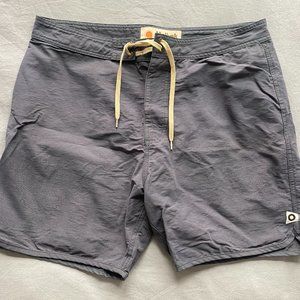 Men’s Mollusk California Scalloped Swim Trunks/Board shorts 32 Gray